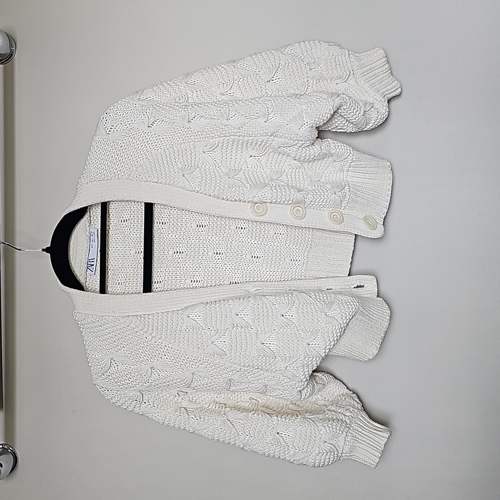 Zara 3/4 sleeve ivory white cardigan in size small